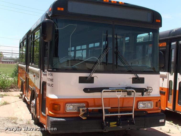 image for item DP9290 2003 Blue Bird shuttle bus