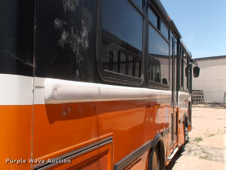 image for item DP9290 2003 Blue Bird shuttle bus