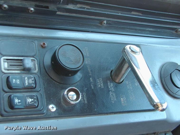 image for item DP9290 2003 Blue Bird shuttle bus