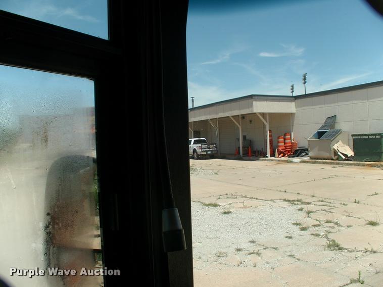 image for item DP9290 2003 Blue Bird shuttle bus