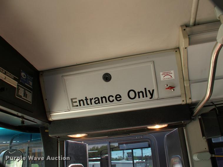 image for item DP9290 2003 Blue Bird shuttle bus