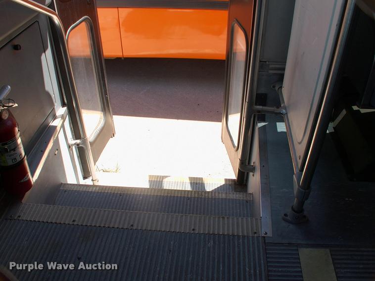 image for item DP9290 2003 Blue Bird shuttle bus