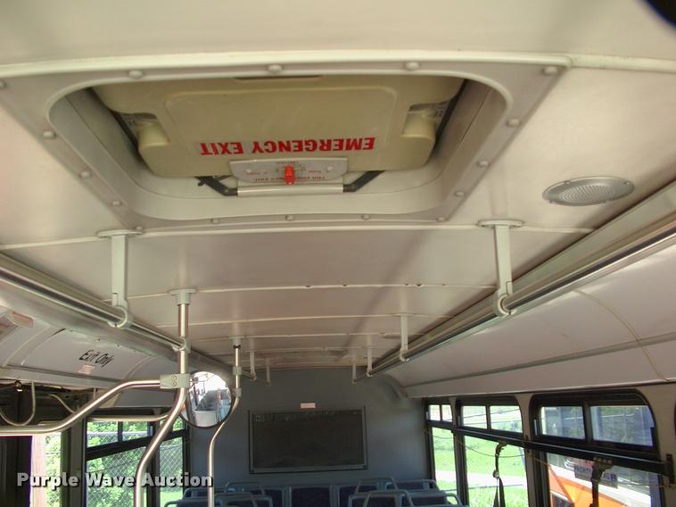 image for item DP9290 2003 Blue Bird shuttle bus