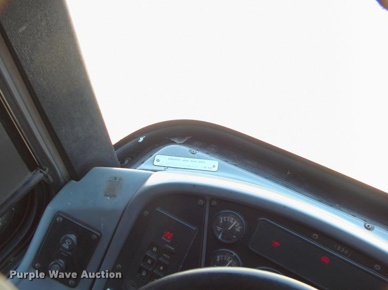 image for item DP9290 2003 Blue Bird shuttle bus