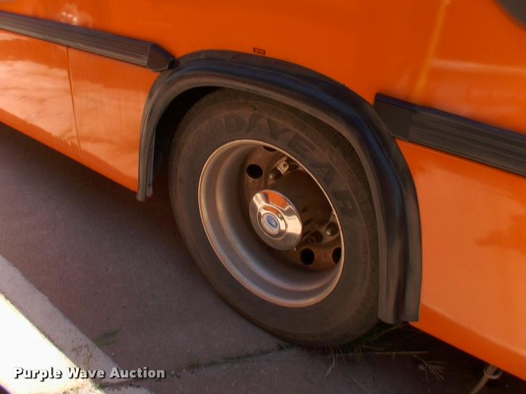 image for item DP9290 2003 Blue Bird shuttle bus