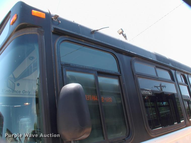 image for item DP9290 2003 Blue Bird shuttle bus