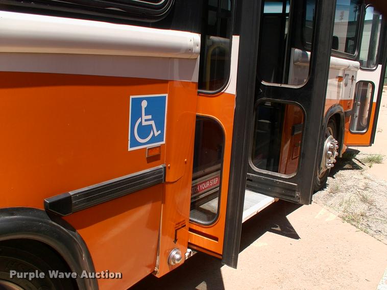 image for item DP9290 2003 Blue Bird shuttle bus