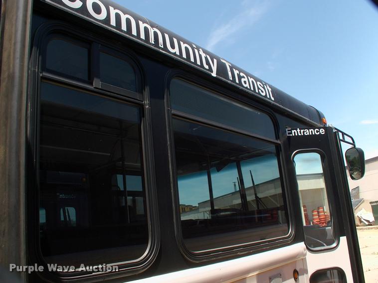 image for item DP9290 2003 Blue Bird shuttle bus