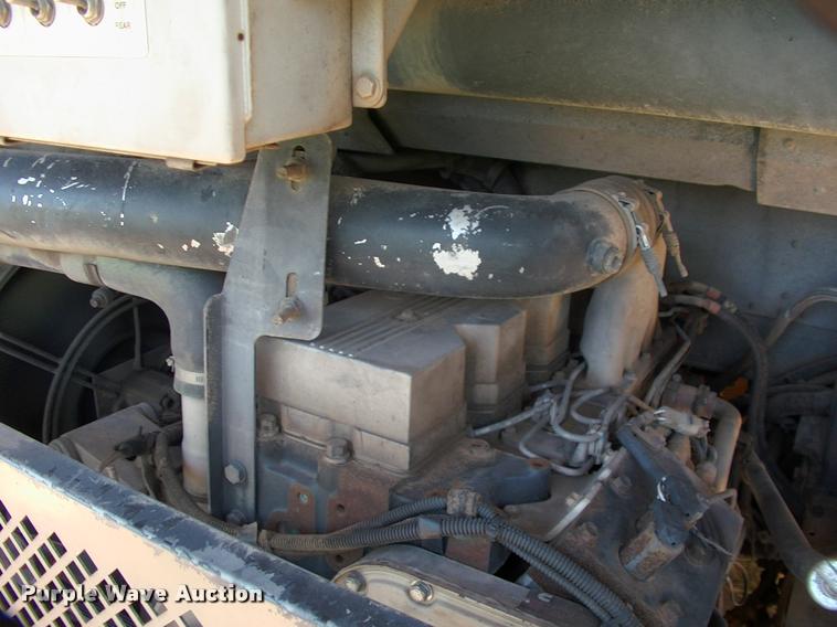 image for item DP9290 2003 Blue Bird shuttle bus