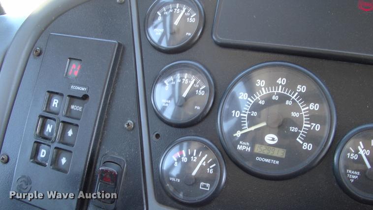 image for item DP9291 2003 Blue Bird shuttle bus