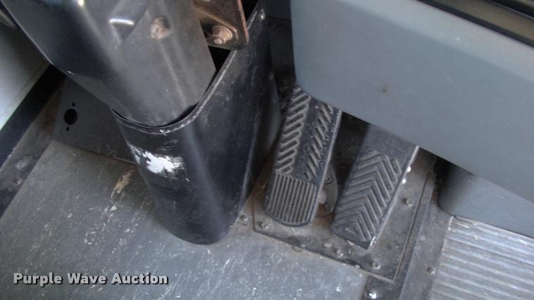 image for item DP9291 2003 Blue Bird shuttle bus