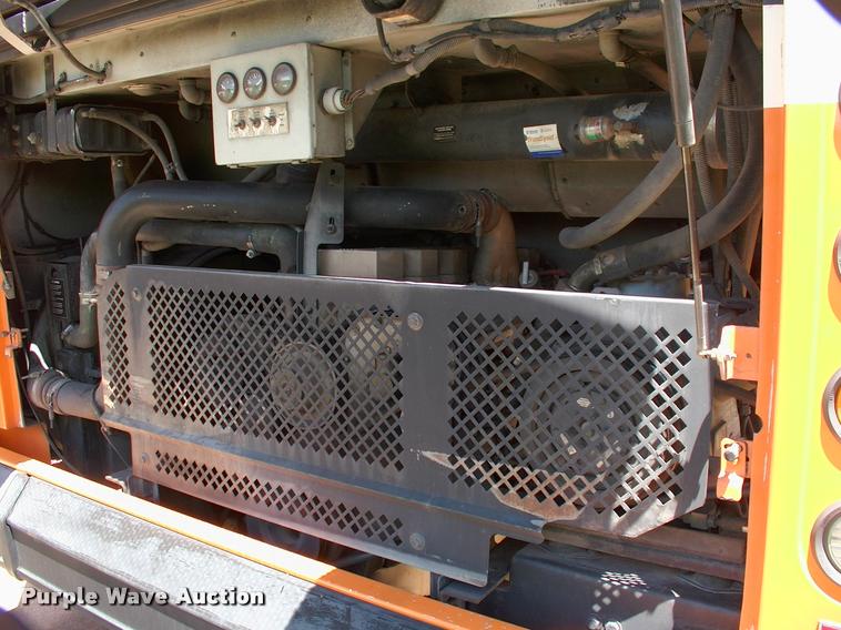 image for item DP9291 2003 Blue Bird shuttle bus