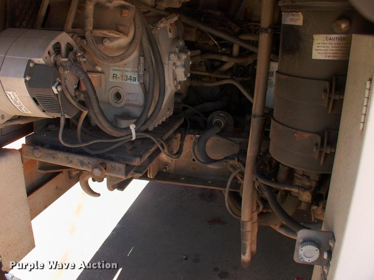 image for item DP9291 2003 Blue Bird shuttle bus