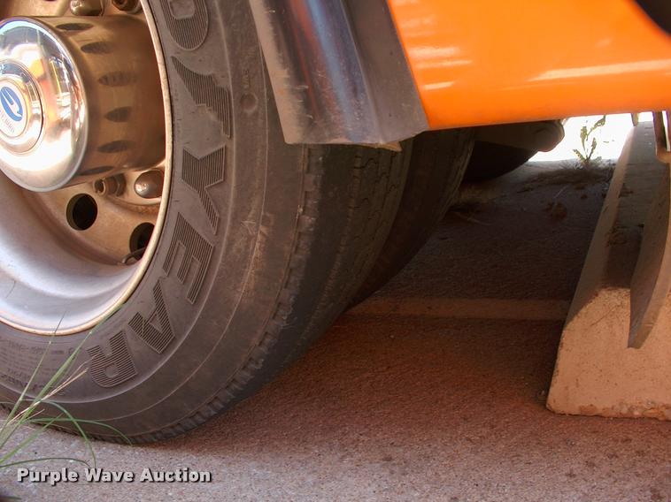 image for item DP9291 2003 Blue Bird shuttle bus