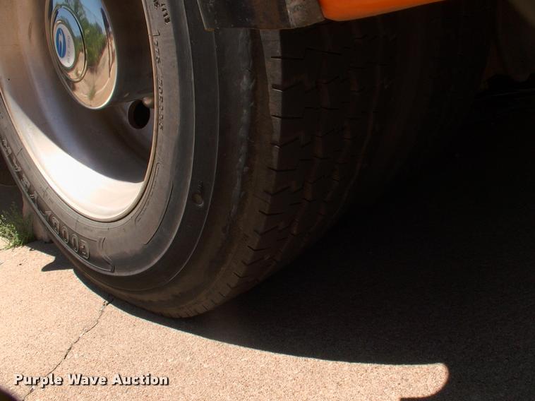 image for item DP9291 2003 Blue Bird shuttle bus