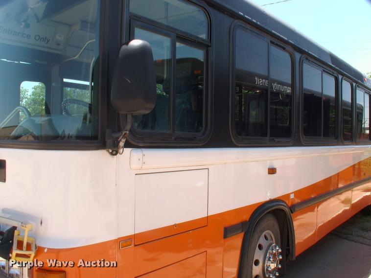 image for item DP9291 2003 Blue Bird shuttle bus