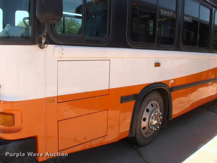 image for item DP9291 2003 Blue Bird shuttle bus