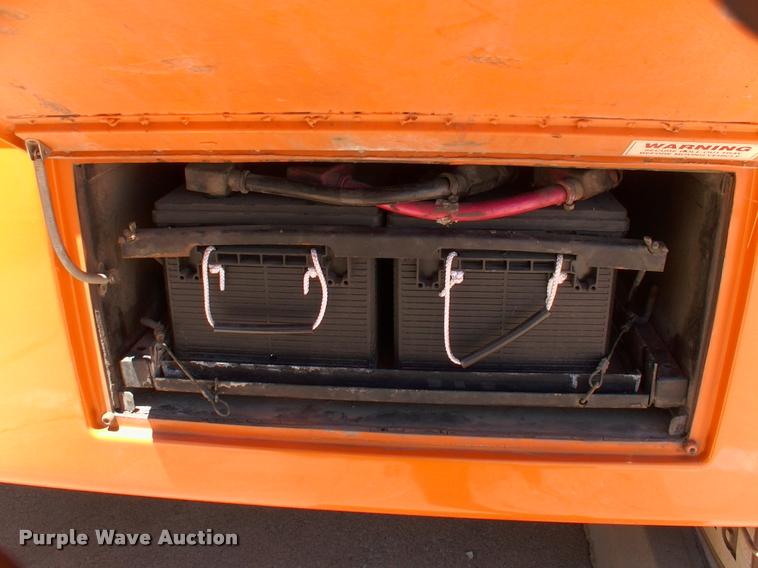 image for item DP9291 2003 Blue Bird shuttle bus