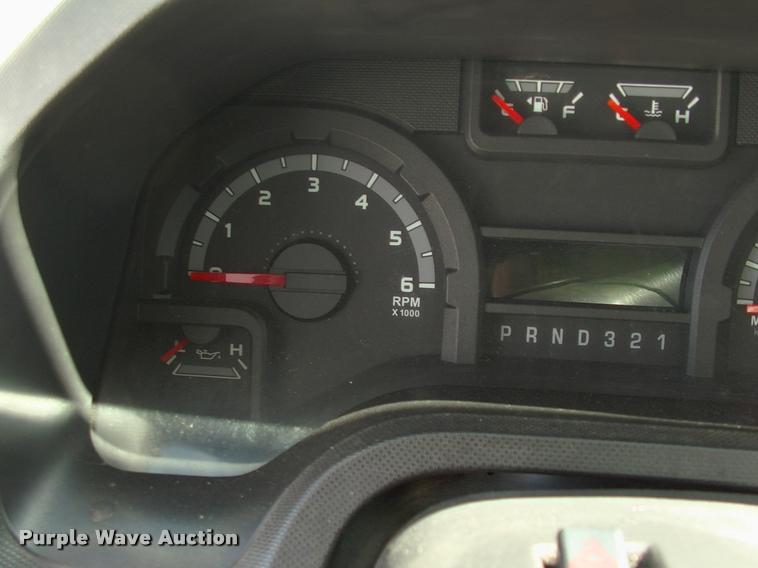 image for item DP9292 2009 Ford Econoline E450 shuttle bus