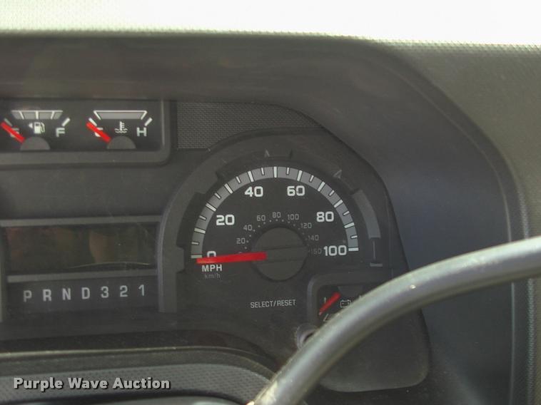 image for item DP9292 2009 Ford Econoline E450 shuttle bus