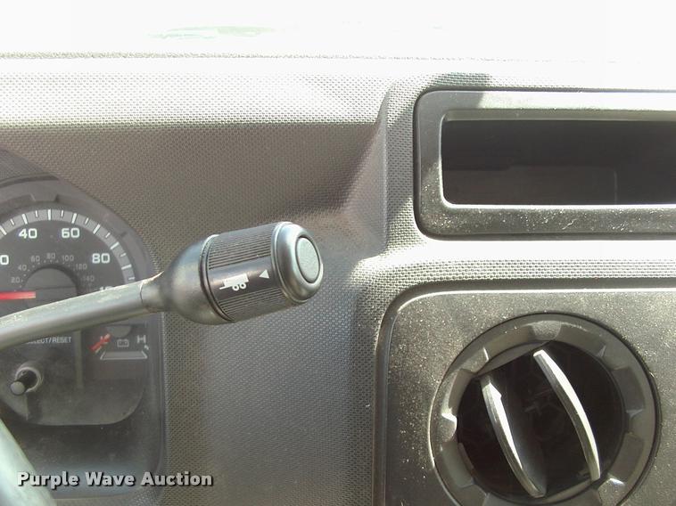 image for item DP9292 2009 Ford Econoline E450 shuttle bus