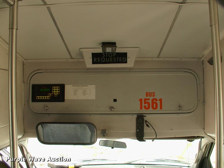 image for item DP9292 2009 Ford Econoline E450 shuttle bus