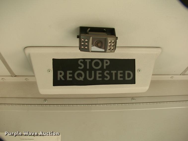 image for item DP9292 2009 Ford Econoline E450 shuttle bus