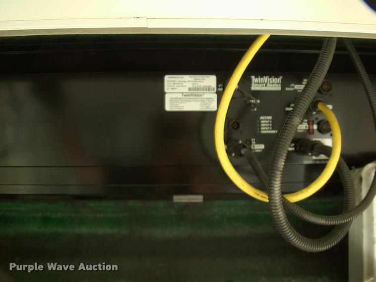 image for item DP9292 2009 Ford Econoline E450 shuttle bus