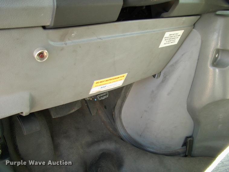 image for item DP9292 2009 Ford Econoline E450 shuttle bus