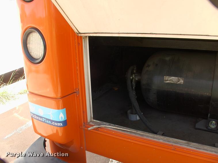 image for item DP9292 2009 Ford Econoline E450 shuttle bus