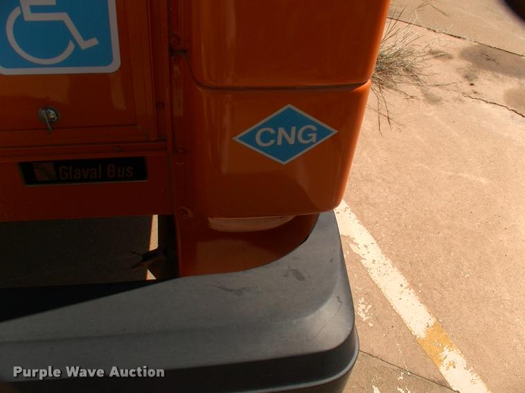 image for item DP9292 2009 Ford Econoline E450 shuttle bus