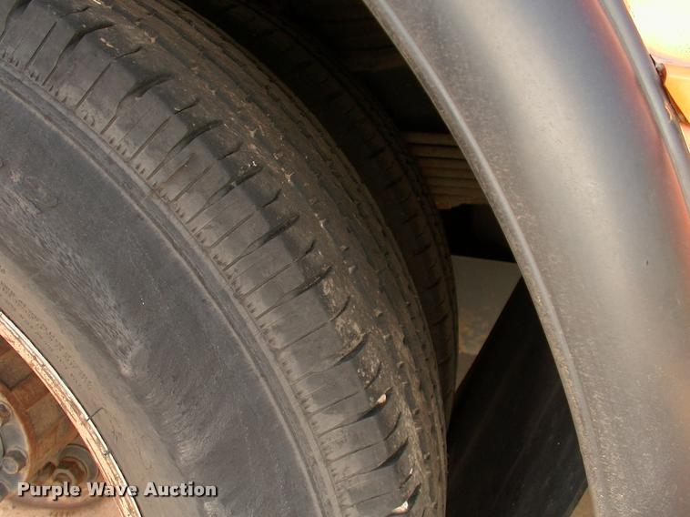 image for item DP9292 2009 Ford Econoline E450 shuttle bus