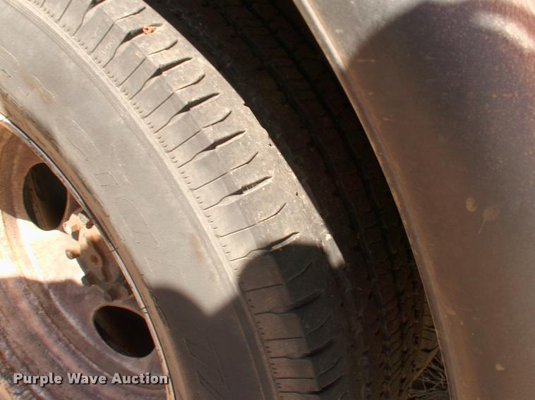 image for item DP9292 2009 Ford Econoline E450 shuttle bus