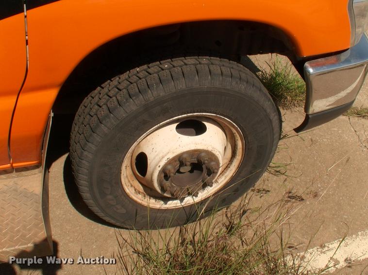 image for item DP9292 2009 Ford Econoline E450 shuttle bus