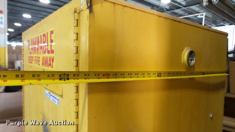 image for item DT9514 Flammable storage cabinet