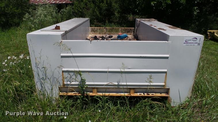 image for item J2502 Stahl utility bed