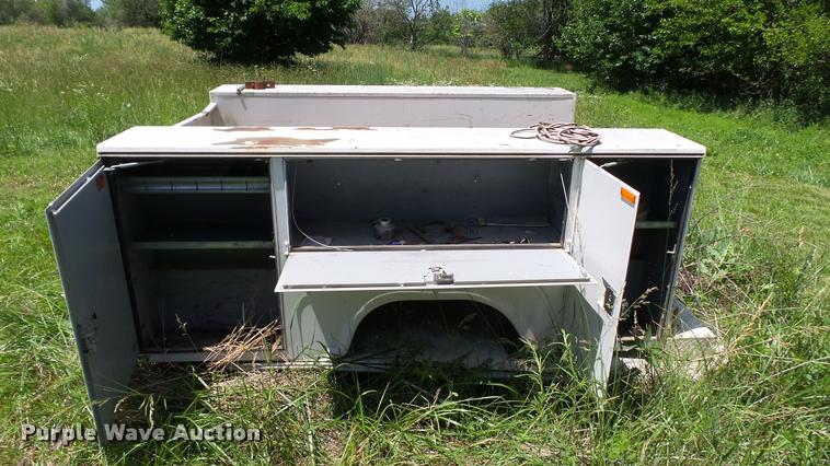 image for item J2502 Stahl utility bed