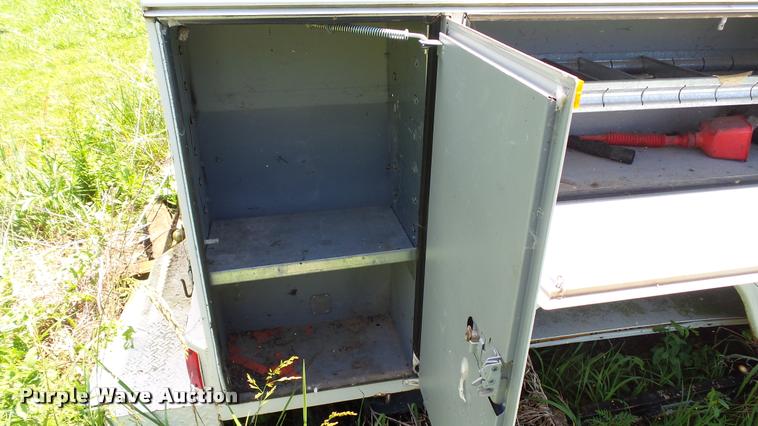 image for item J2502 Stahl utility bed