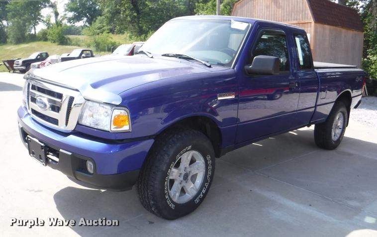 image for item J5688 2006 Ford Ranger XLT pickup truck