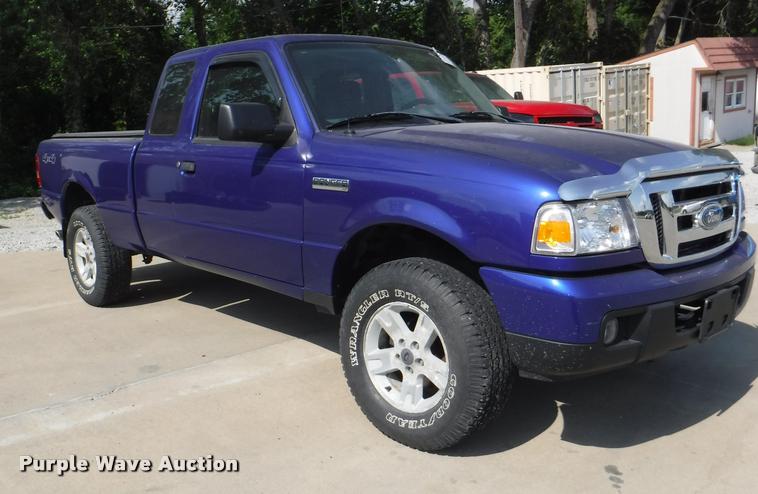image for item J5688 2006 Ford Ranger XLT pickup truck