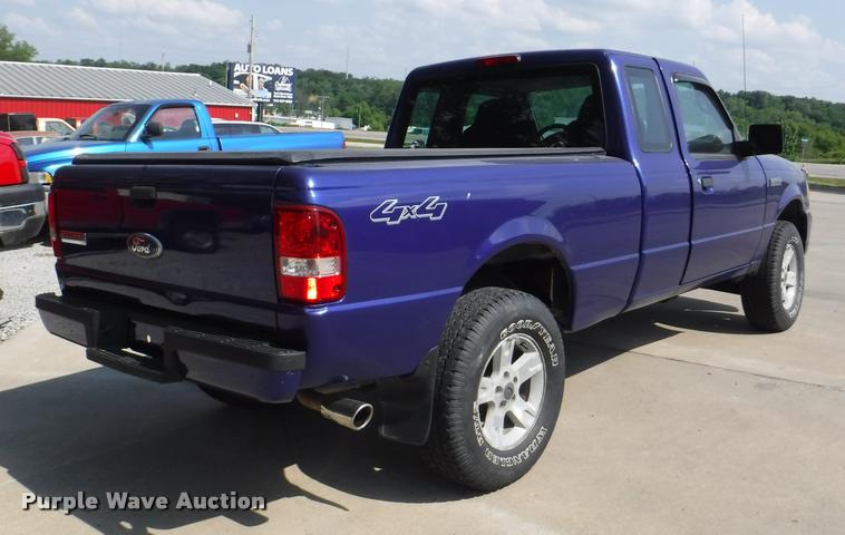 image for item J5688 2006 Ford Ranger XLT pickup truck