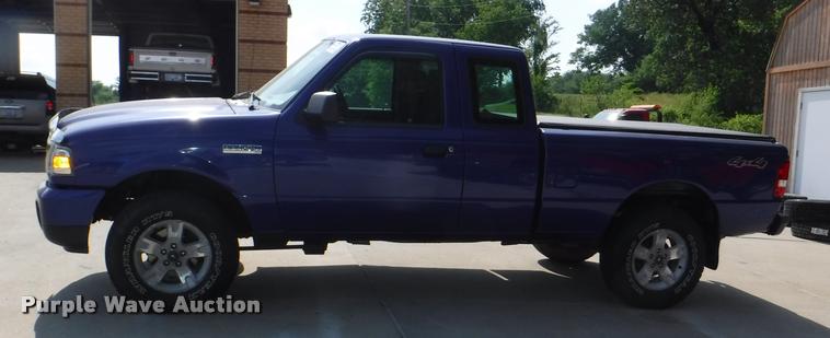 image for item J5688 2006 Ford Ranger XLT pickup truck