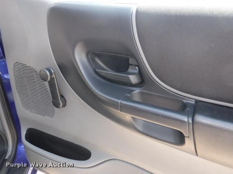 image for item J5688 2006 Ford Ranger XLT pickup truck