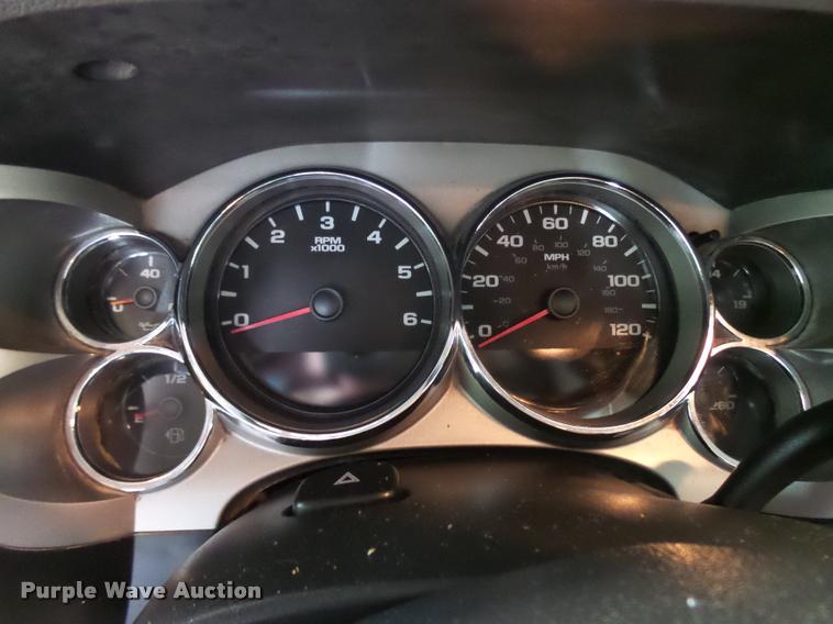 image for item K1889 2007 Chevrolet Silverado 2500HD Ext. Cab pickup truck