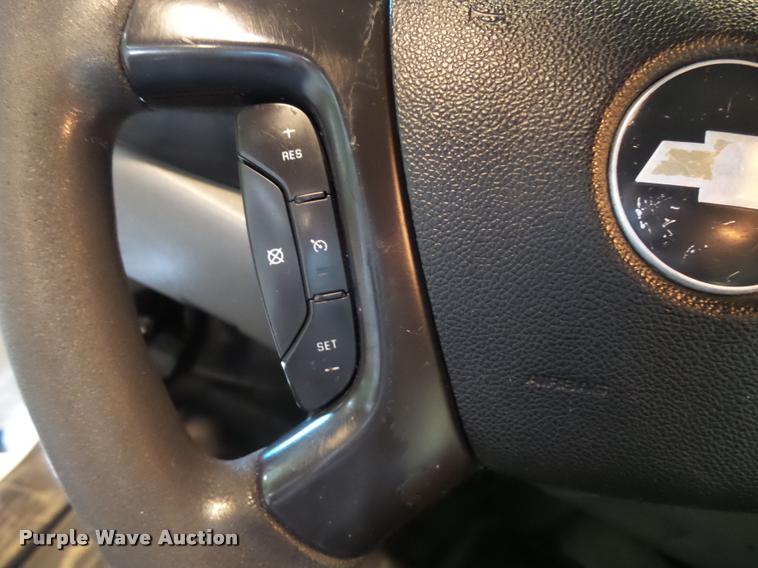 image for item K1889 2007 Chevrolet Silverado 2500HD Ext. Cab pickup truck