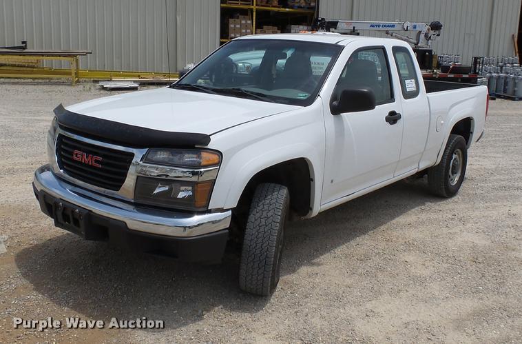 image for item K3269 2008 GMC Canyon Ext. Cab pickup truck