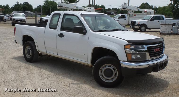 image for item K3269 2008 GMC Canyon Ext. Cab pickup truck