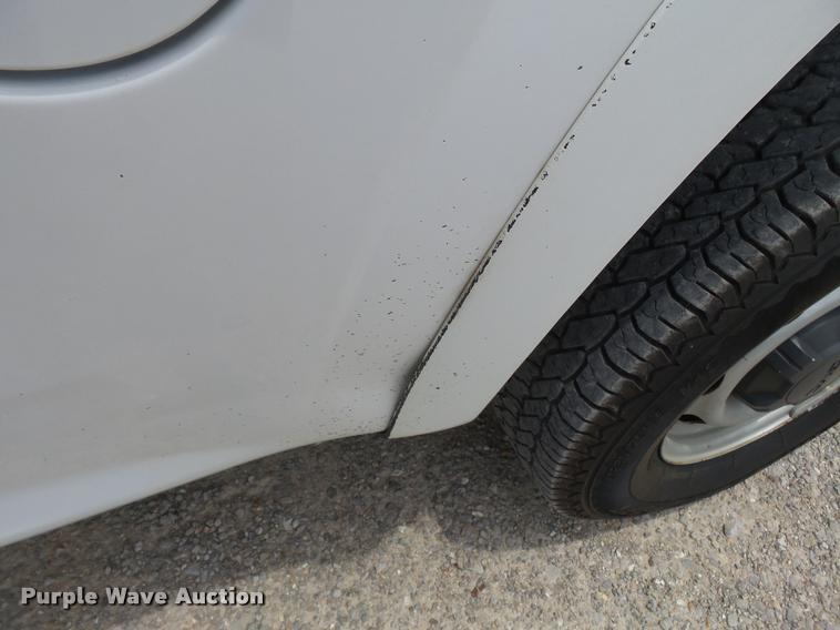 image for item K3269 2008 GMC Canyon Ext. Cab pickup truck