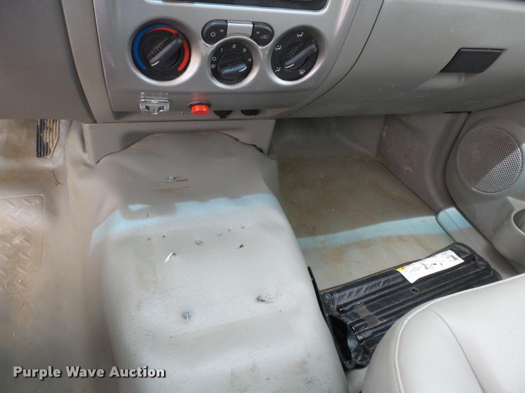 image for item K3269 2008 GMC Canyon Ext. Cab pickup truck