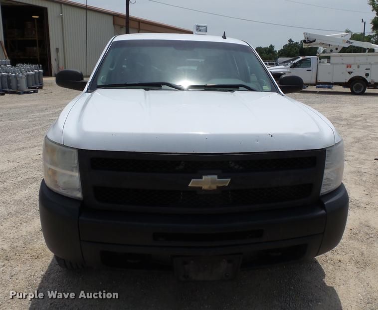 image for item K3270 2009 Chevrolet Silverado 1500 Ext. Cab pickup truck